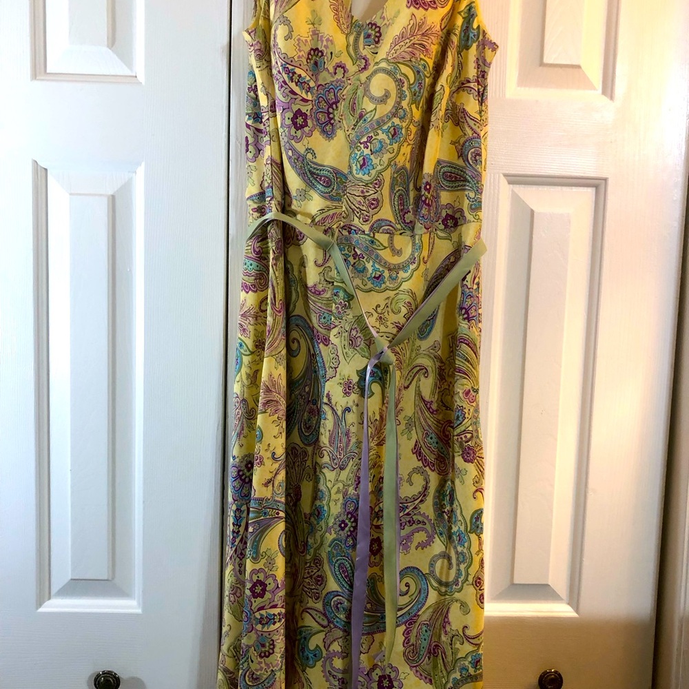 Signature Robbie Bee 100% Silk Dress
